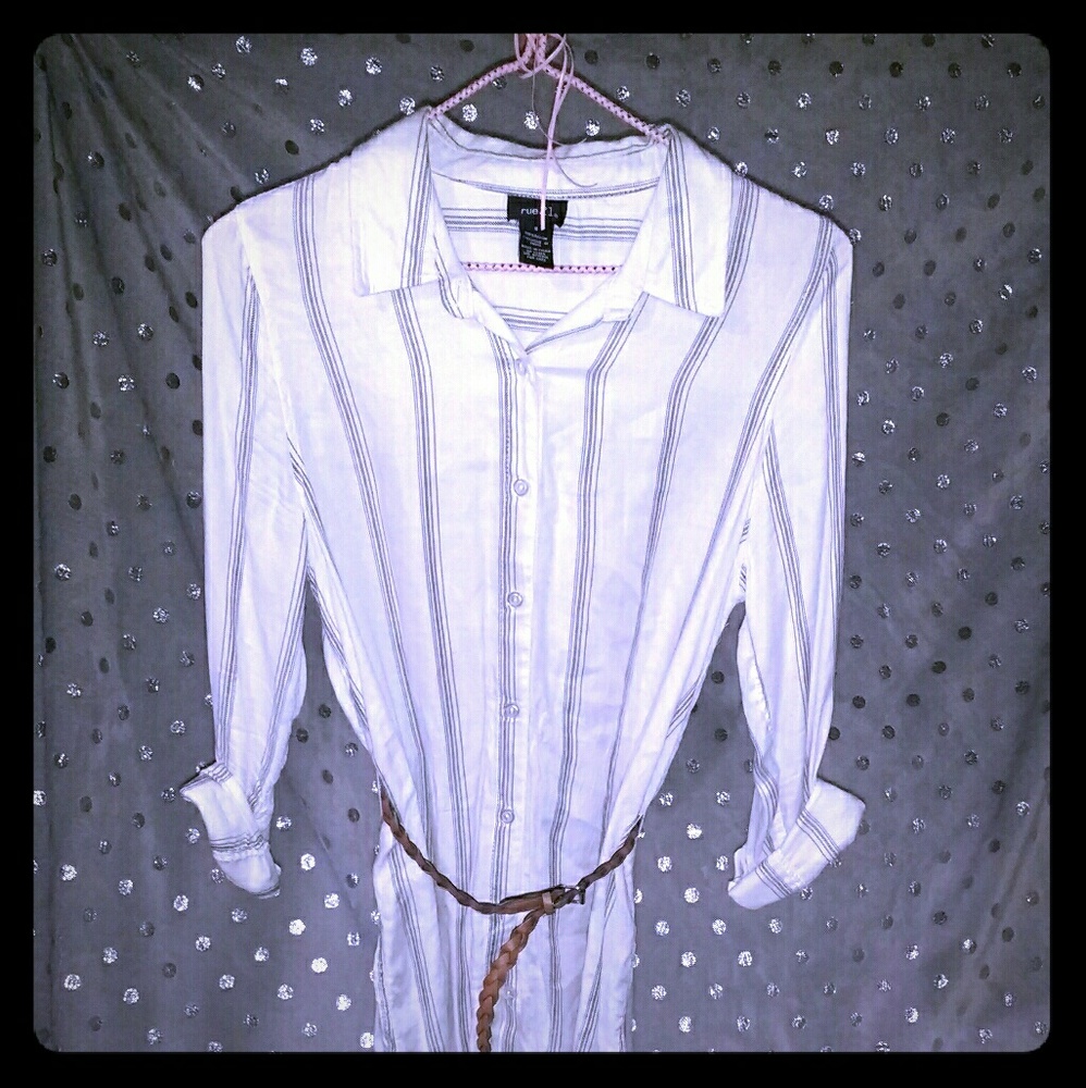 Button down shirt with brown belt